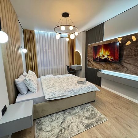 Two Bedroom Apartment In The Center, With Parking, Address Avram Iancu 32 Chisinau Exterior foto